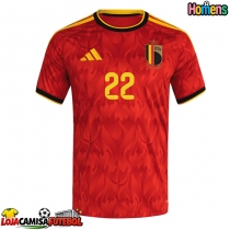 Camisa de Futebol Bélgica Alexis Saelemaekers #22 Equipamento Principal Mundo 2026 Manga Curta
